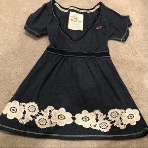 Cute Hollister navy top